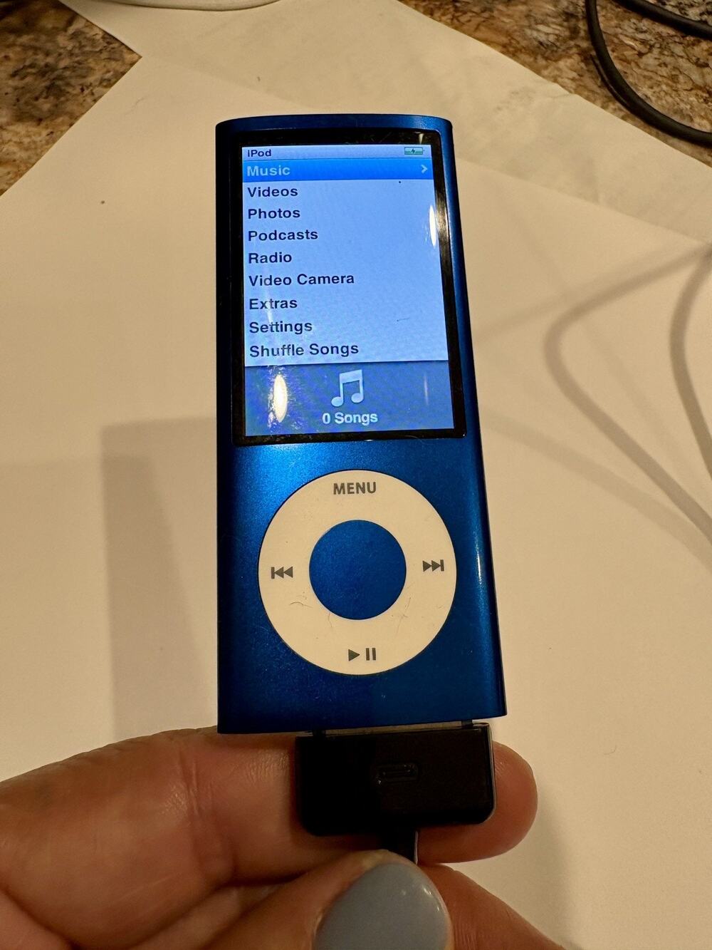 Apple iPod Nano 5th Generation Blue 8 GB A1320 NEEDS NEW BATTERY